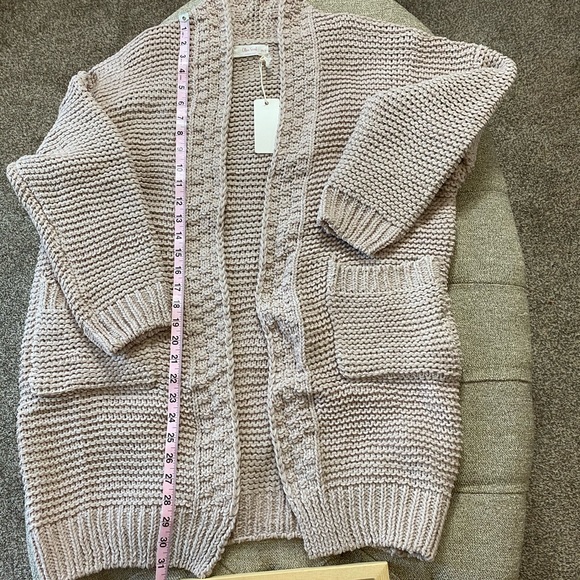 Thick Knit Cardigan - Picture 15 of 16
